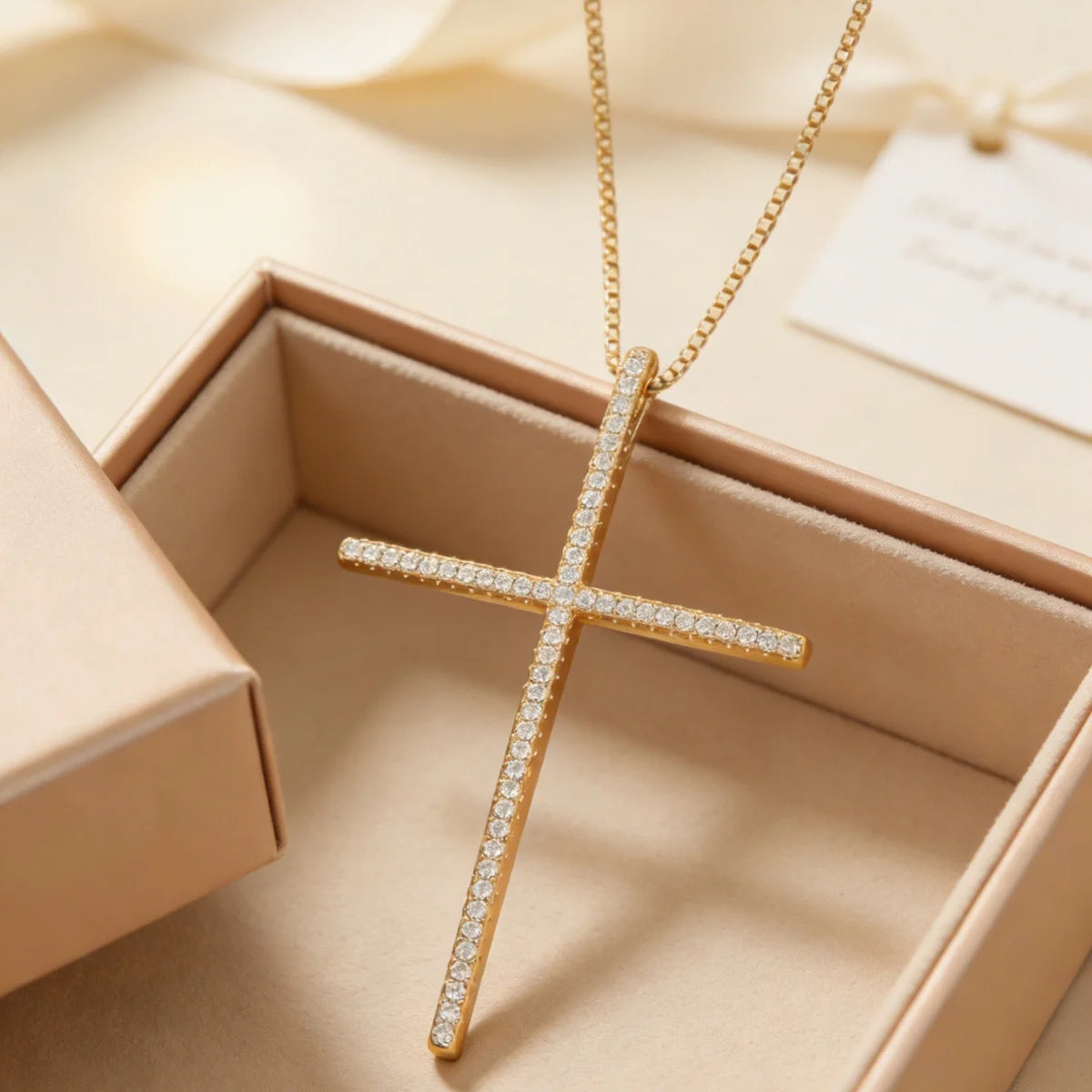 Elegant Cross Pendant Necklace – Gold & Silver