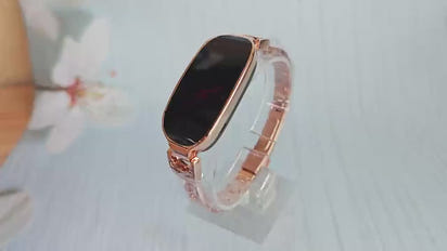 | Image/Video                               | Alt Text to Use                                                            |
| ----------------------------------------- | -------------------------------------------------------------------------- |
| 🕒 Smartwatch video (the one you showed)  | “Rose gold smartwatch with fitness tracking and Bluetooth calling”         |
| 📸 Smartwatch close-up                    | “Luxury smartwatch for women in rose gold with health monitor”             |
| 🎧 Earbuds photo  